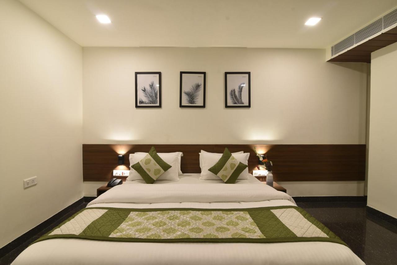 Hotel Clove Bijāpur Extérieur photo