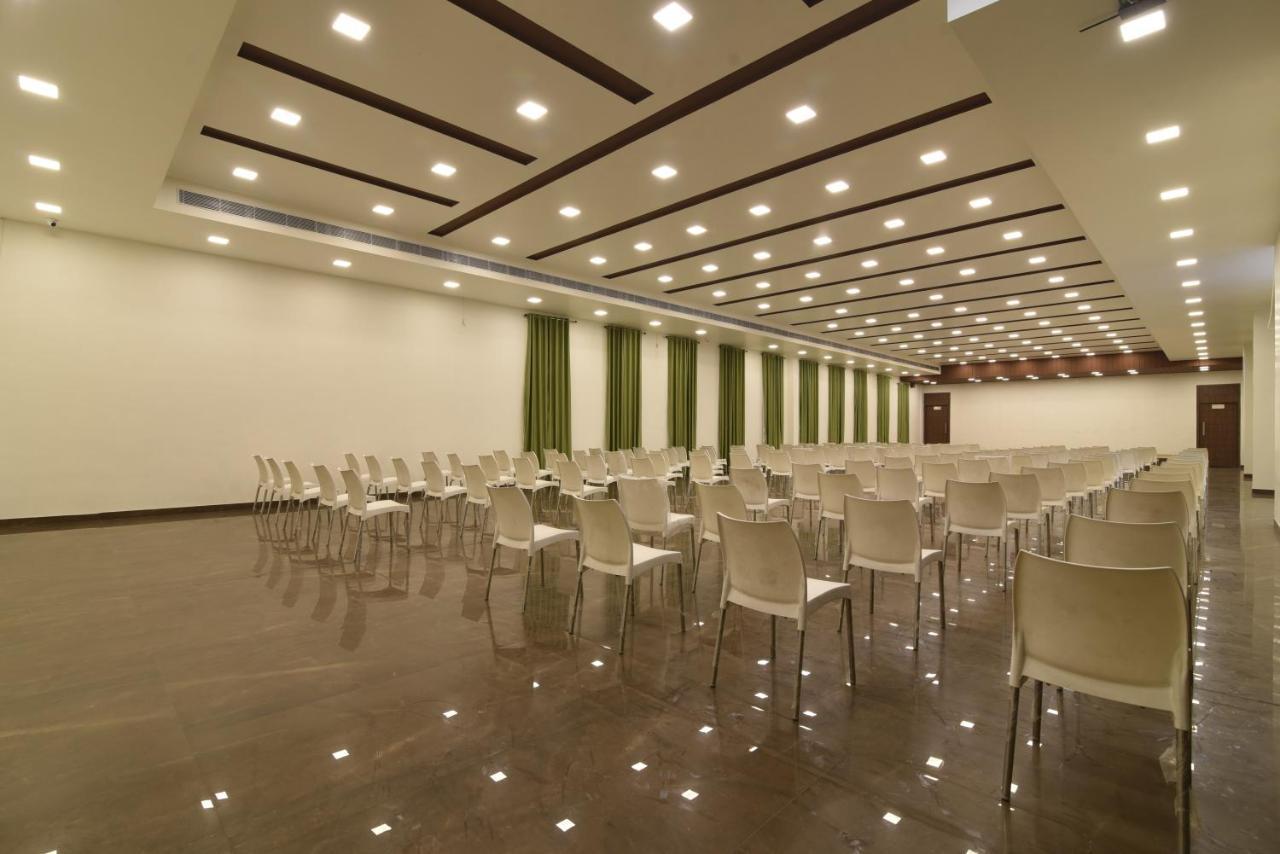 Hotel Clove Bijāpur Extérieur photo