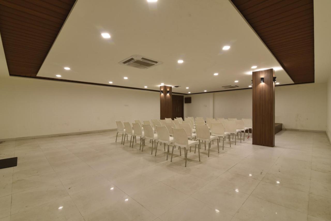 Hotel Clove Bijāpur Extérieur photo