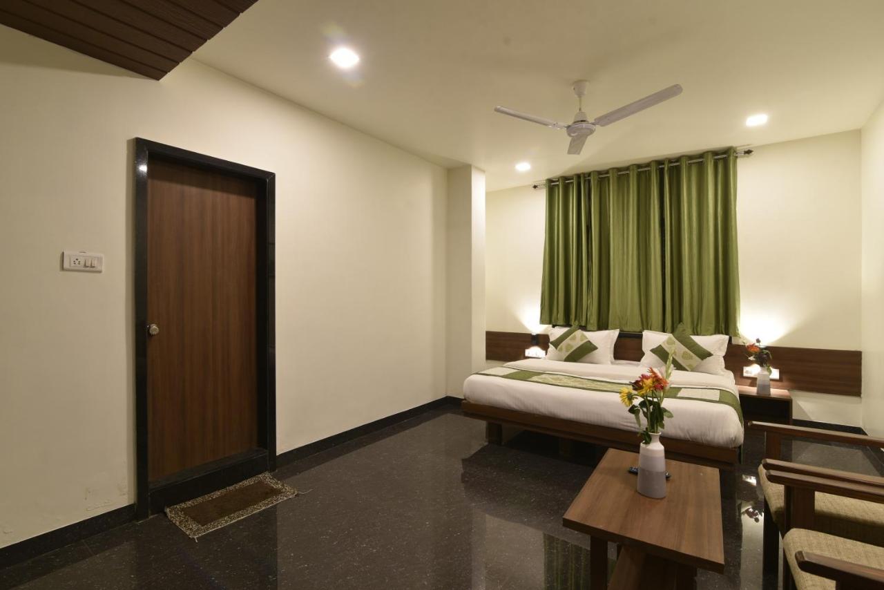 Hotel Clove Bijāpur Extérieur photo