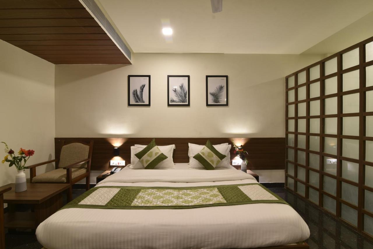 Hotel Clove Bijāpur Extérieur photo