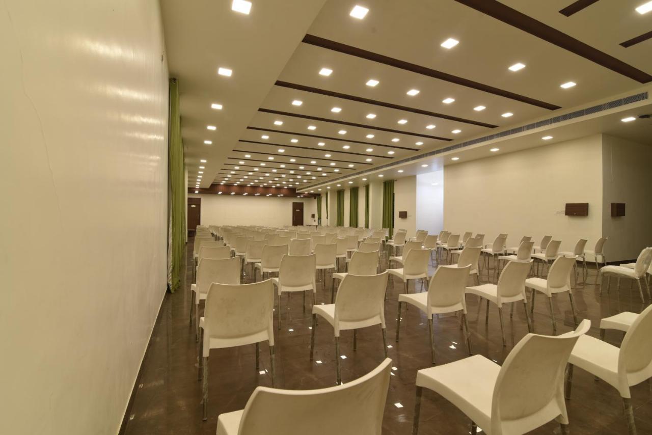 Hotel Clove Bijāpur Extérieur photo